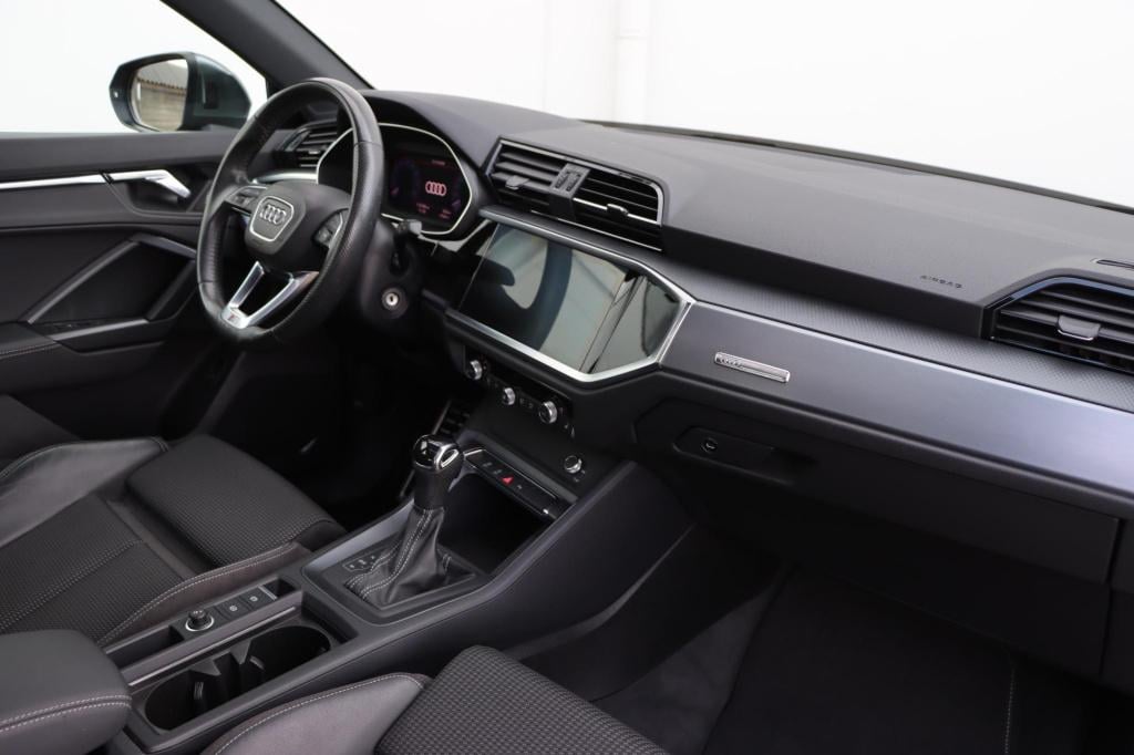 Audi Q3 35 tfsi s line 150pk s-tronic