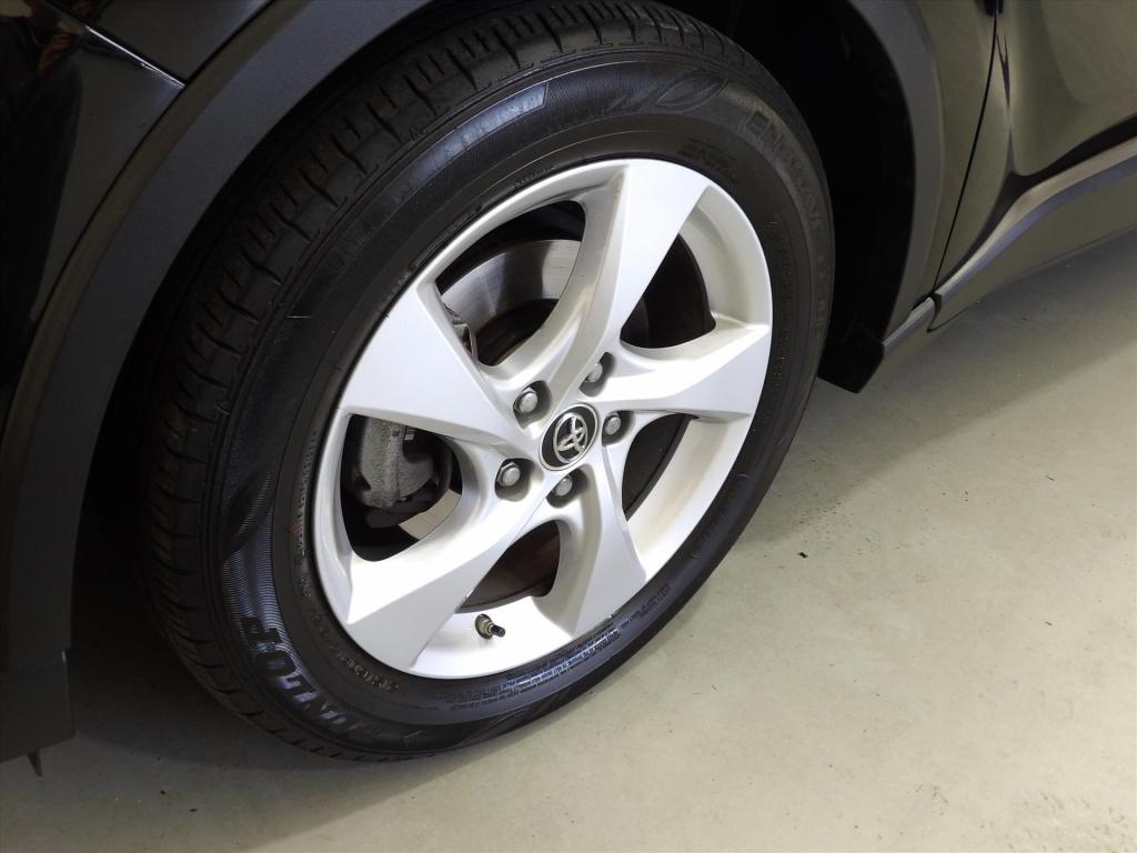 Toyota C-hr 1.8 hybrid 122pk cvt dynamic