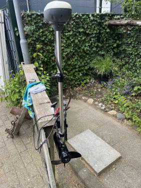 RHINO VX 34 elektrische buitenboordmotor