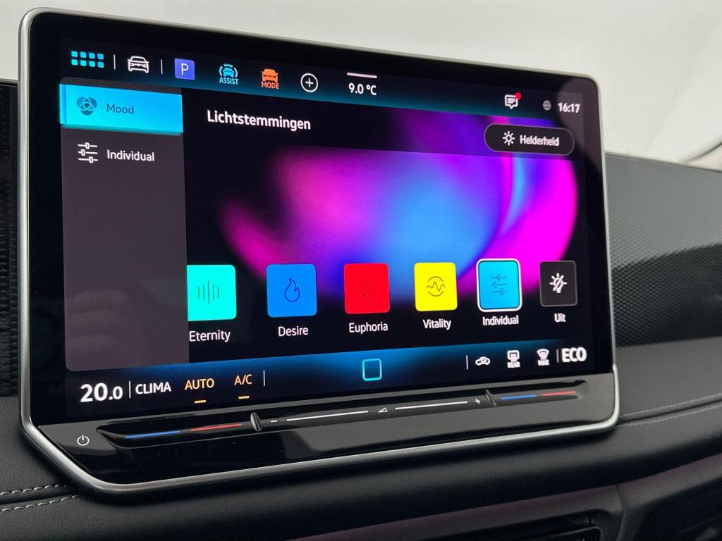 Volkswagen Tiguan life edition 1.5 ehybrid 150 kw / 204 pk 1.5 ehybrid 150 