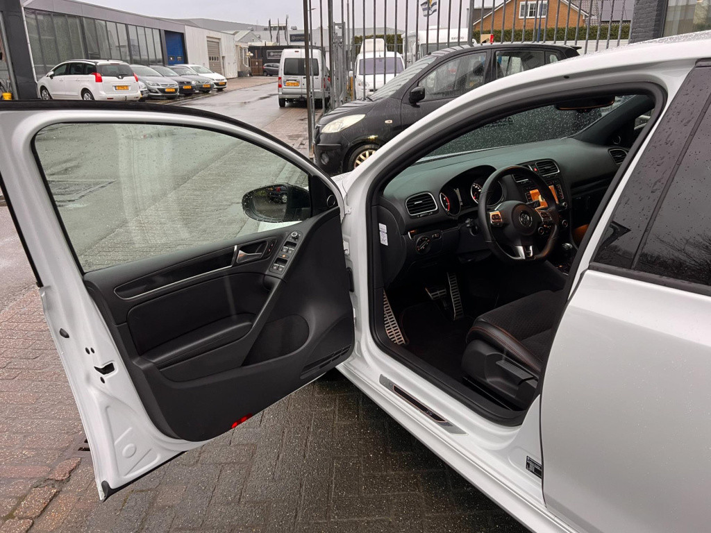 Volkswagen Golf 2.0 gti edition 35