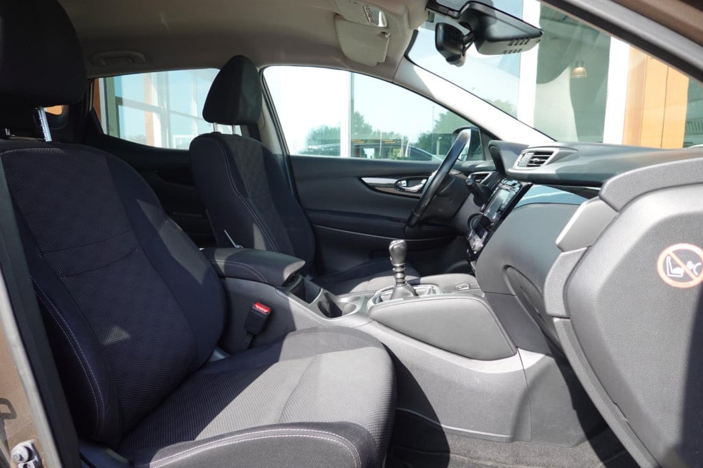 Nissan Qashqai 1.2 connect edition