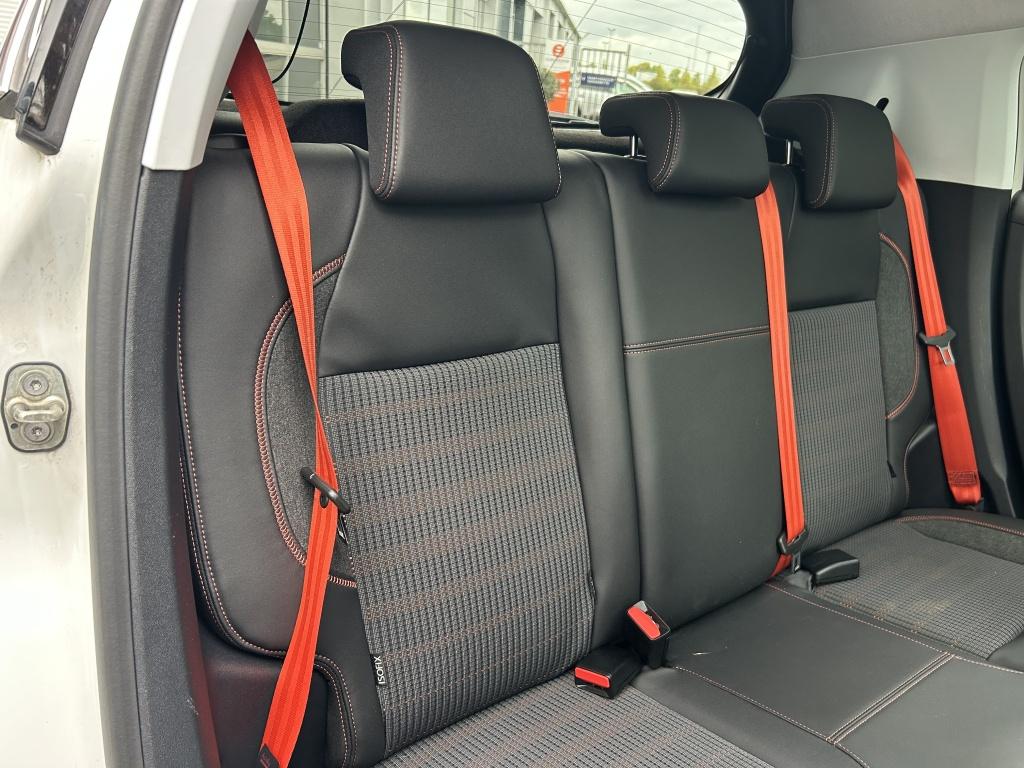 Peugeot 208 1.2 puretech 110pk 5d roland garros apple carplay | navigatie |