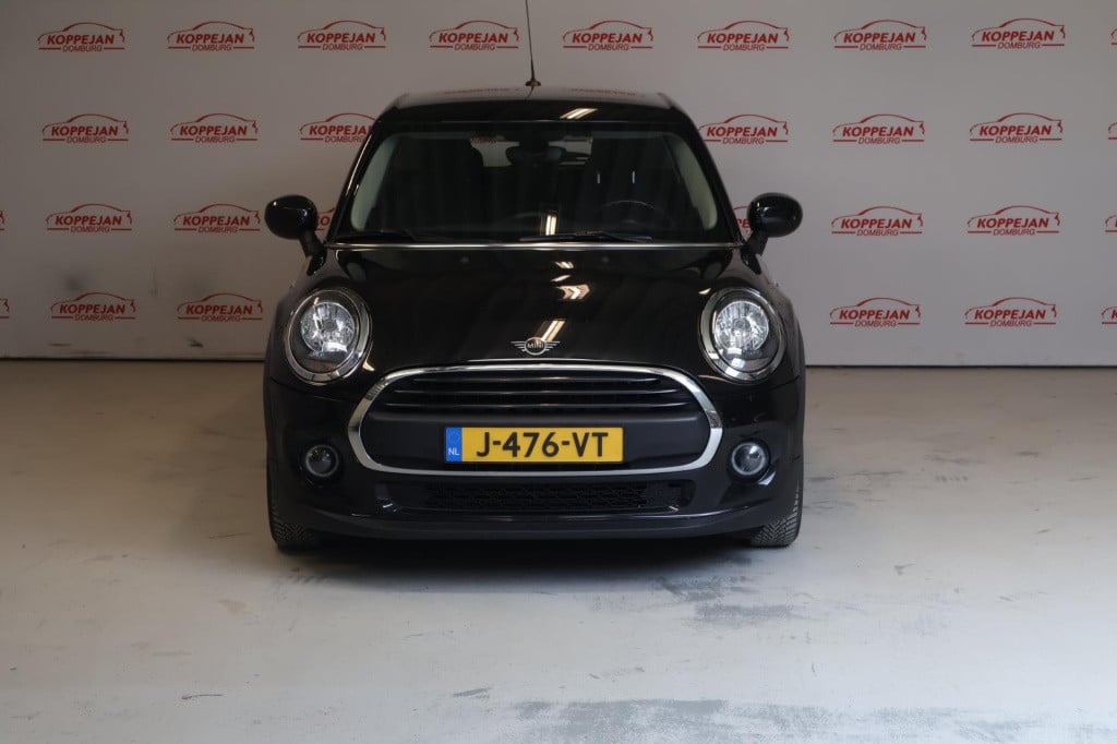 Mini One mini 1.5 business edition nl auto, cruise controle, appconnect, al
