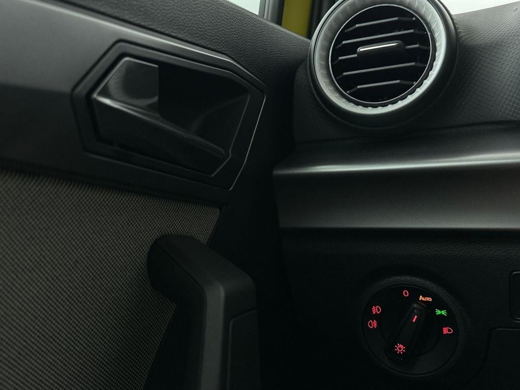 Seat Arona fr business connect 1.0 ecotsi 85 kw / 115 pk suv