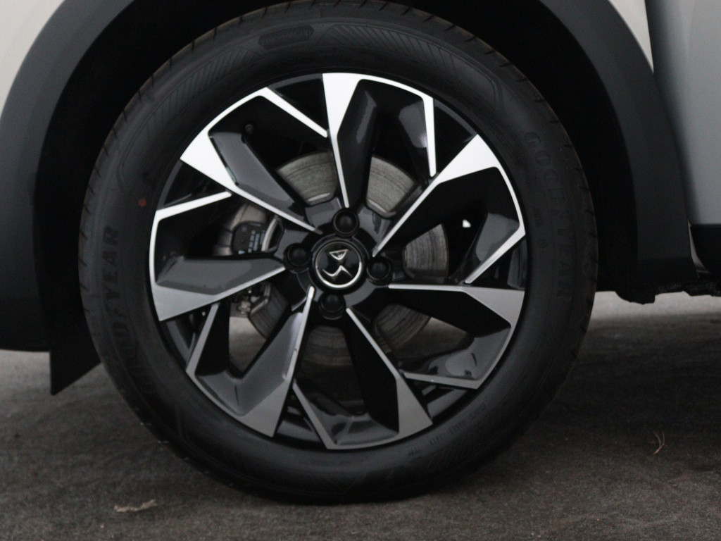 Ds Ds 3 hybrid 145 opéra | hifi focal | leder+stoelverw.+massage |