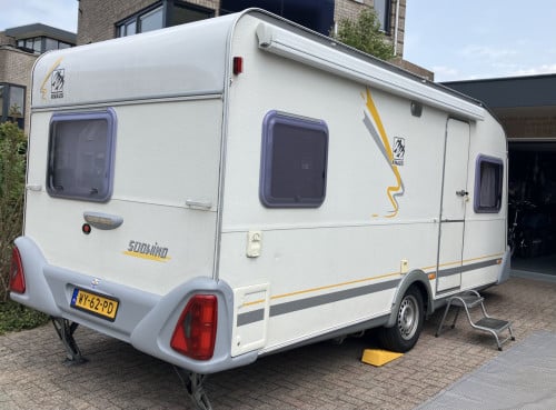 Te koop Knaus Sudwind fu450 in prima staat.