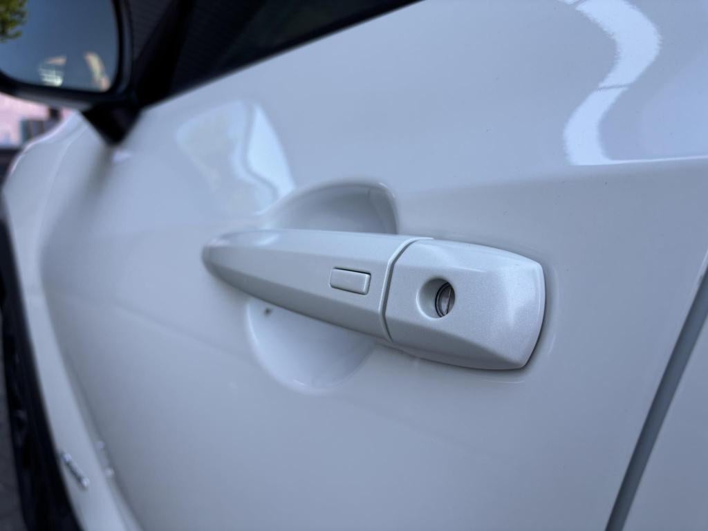 Nissan Juke 1.6 hybrid n-connecta