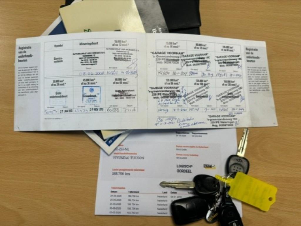 Hyundai Tucson 2.0 active joy airco cruise trekhaak