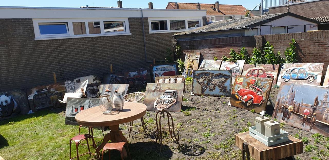 HEEL VEEL UITZOEK IN DECORATIE MAAR OOK VERLICHTING EN KASTEN VINDT U BIJ