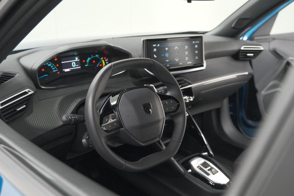 Peugeot 2008 hybrid 136 e-dcs6 style | apple carplay | parkeersensoren | cl