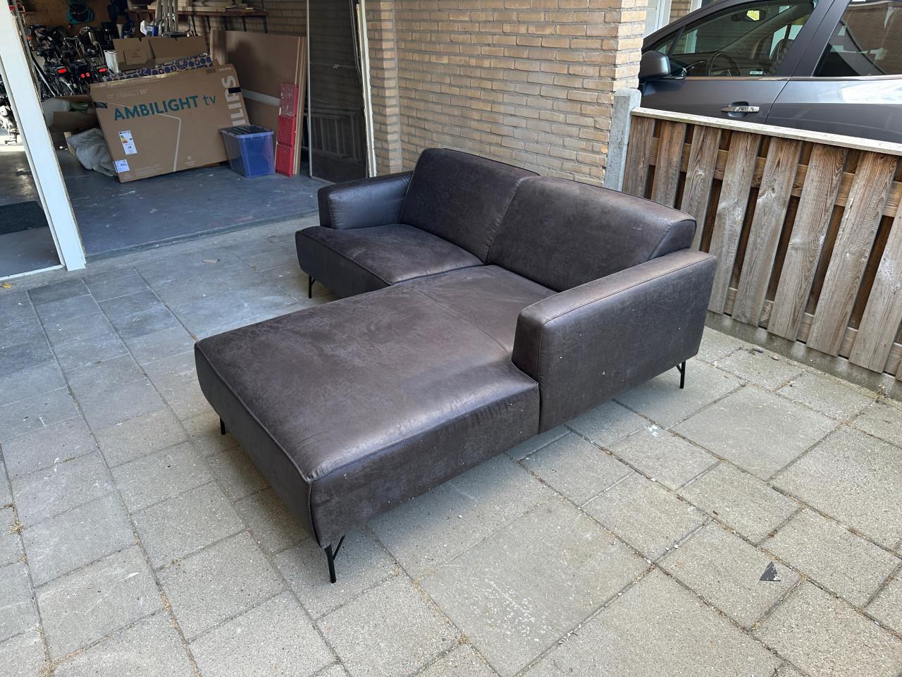 Lederen bank zo goed als nieuw