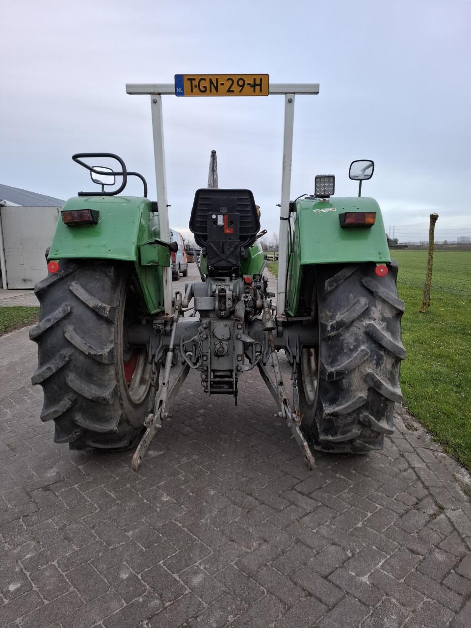 Deutz 5006 tractor