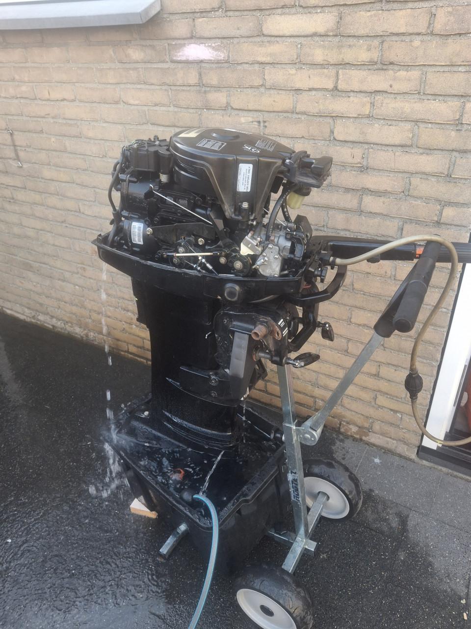 Mercury 25pk 2-takt Langstaart buitenboordmotor op knuppel met schakeling