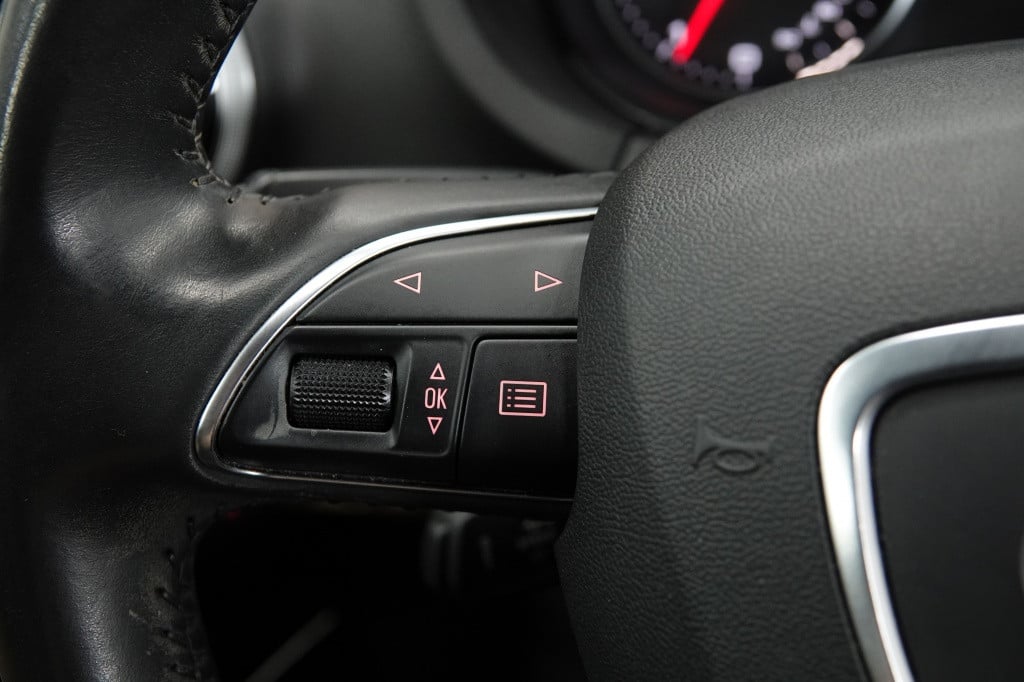 Audi A3 sportback 1.8 tfsi | pano | acc | lane assist | camera |