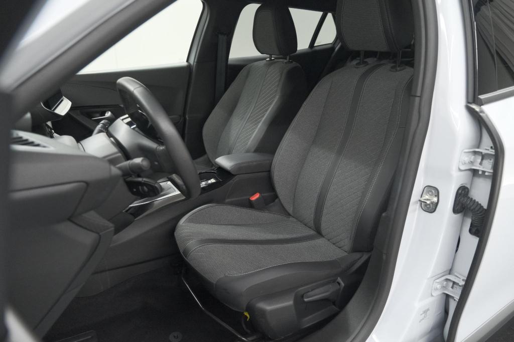 Peugeot 2008 puretech 100 allure | apple carplay | parkeersensoren | climat