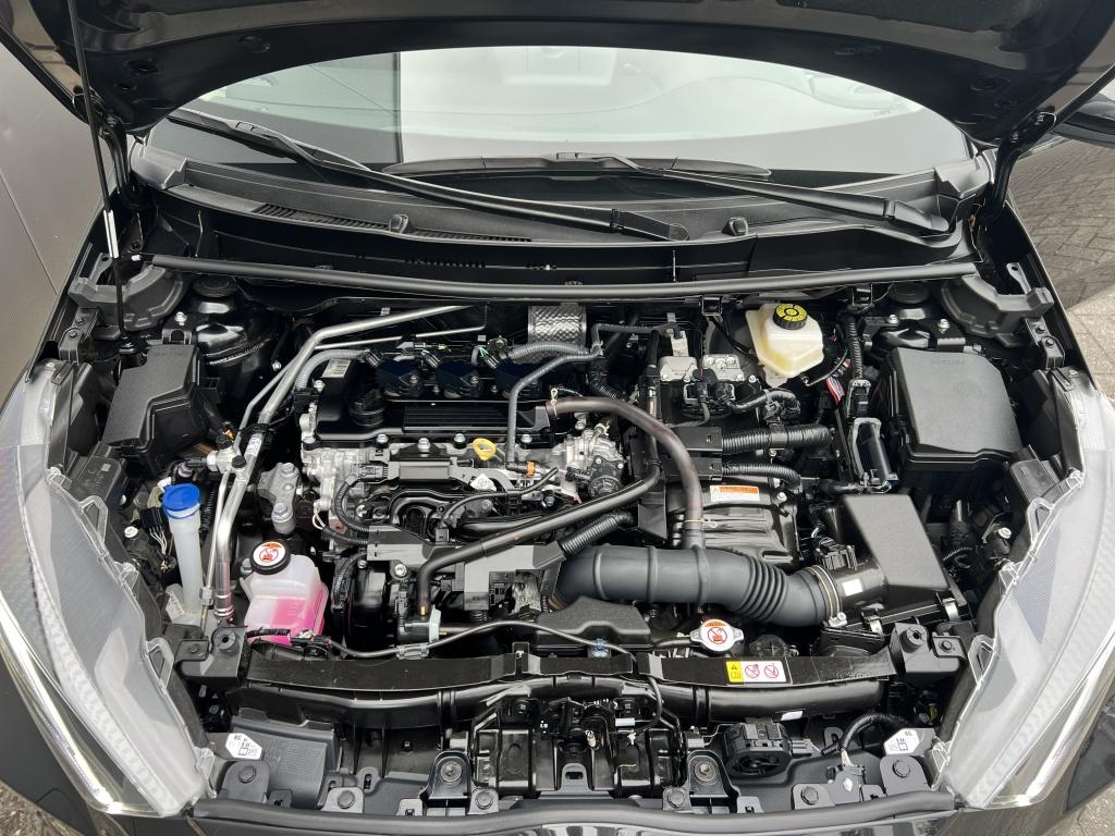 Toyota Yaris 1.5 hyb. 115 dynam | parkeersensoren | stoel+ stuur verwarming