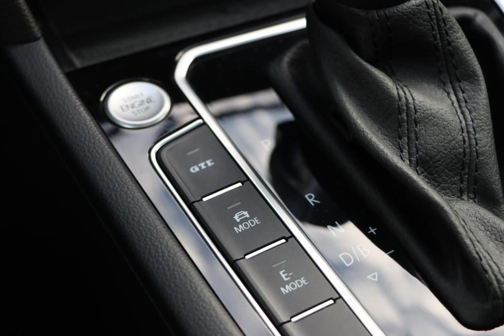 Volkswagen Passat variant 1.4 tsi phev gte business 218pk dsg6