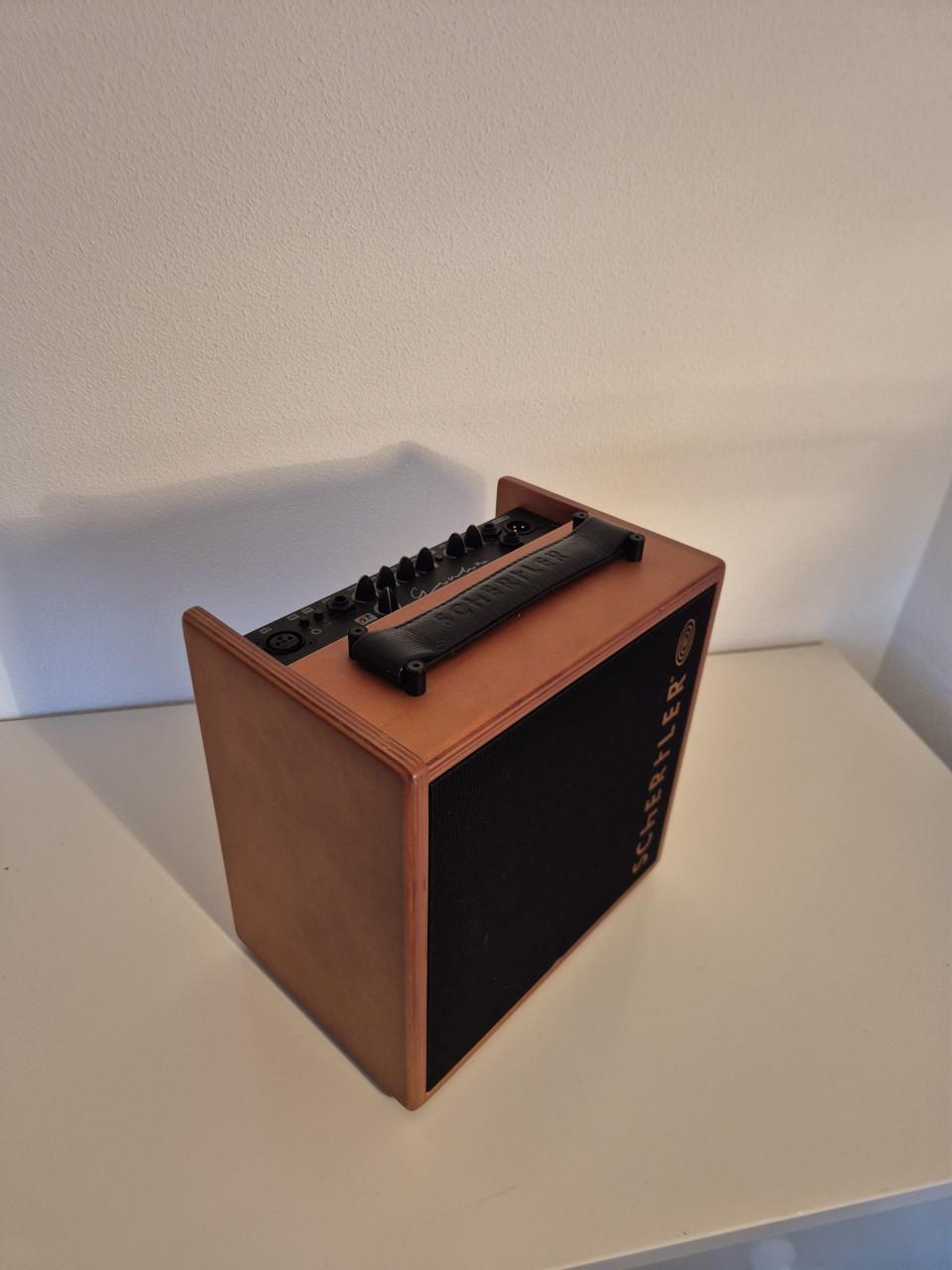 Akoestische gitaarversterker Schertler Giulia Y