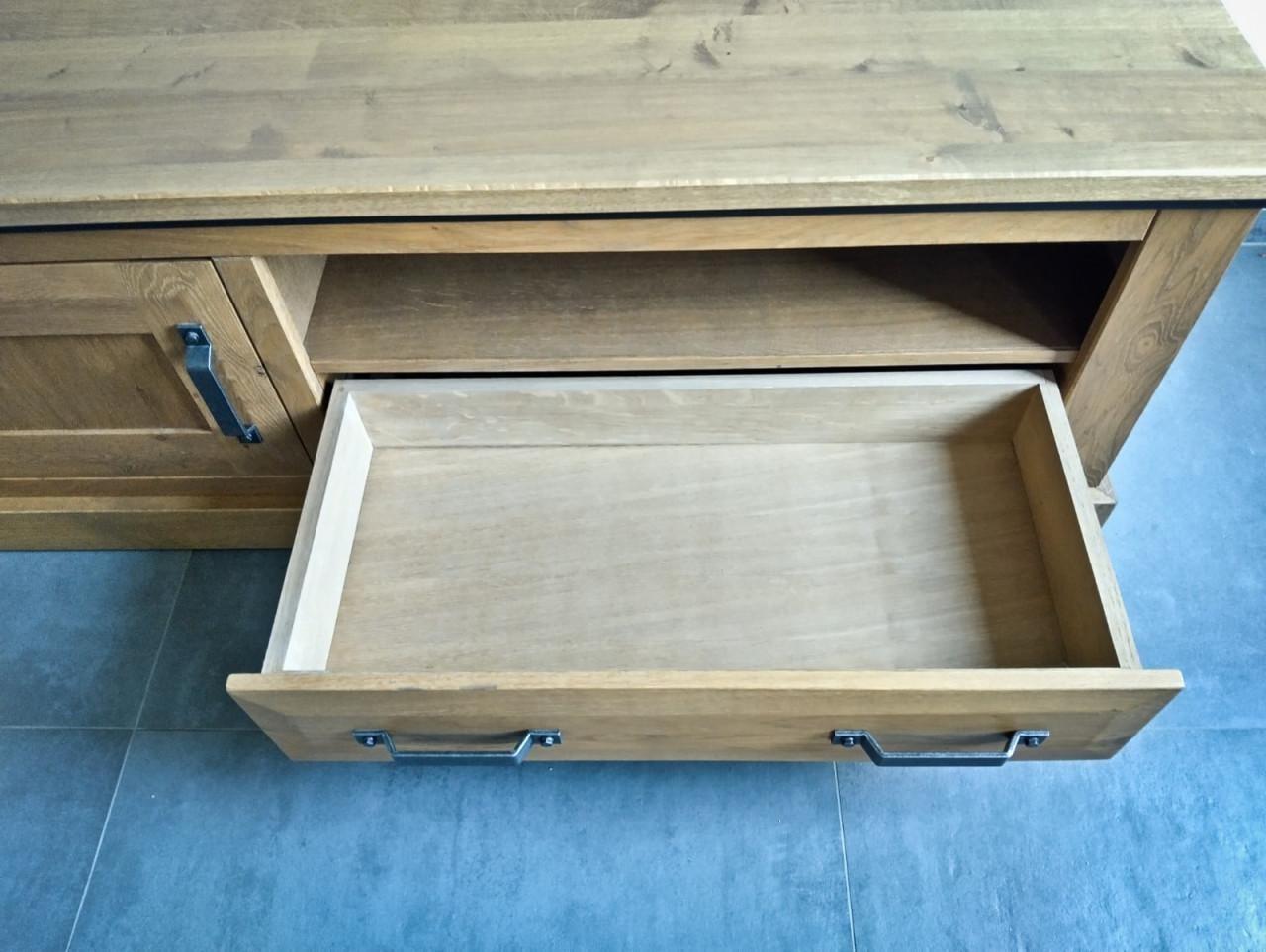 Eiken TV-dressoir Van der Drift