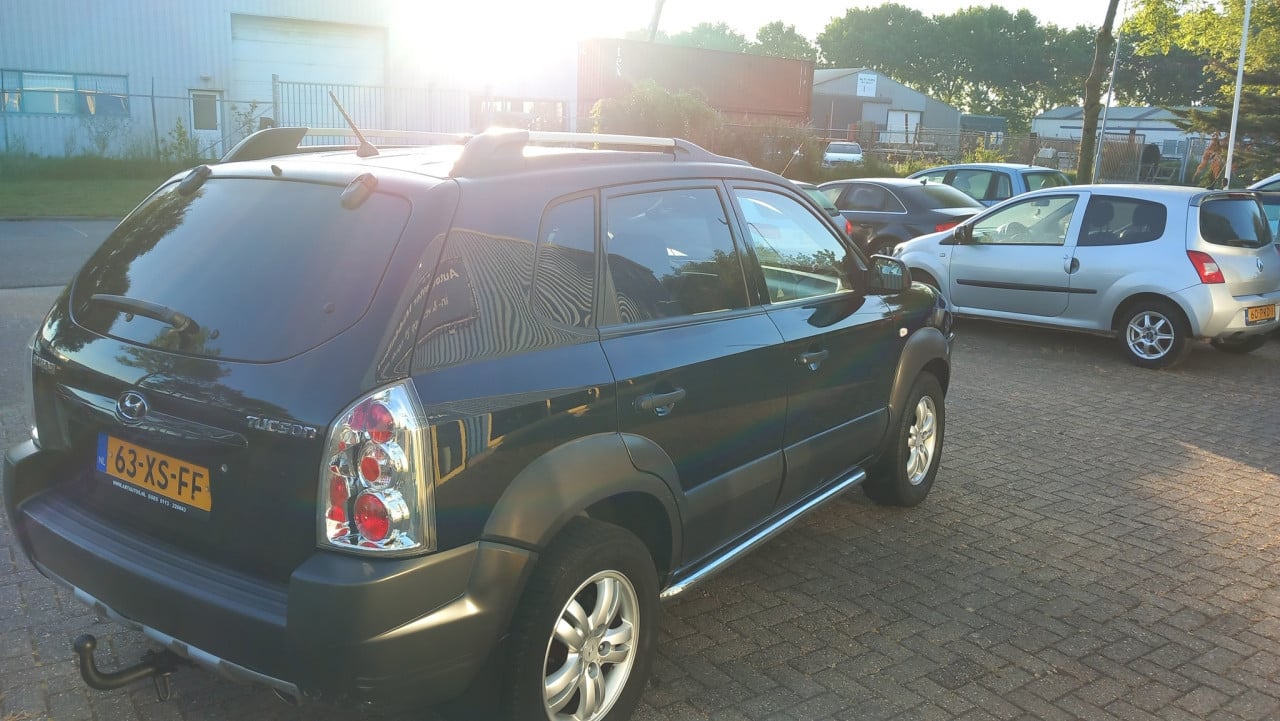 Hyundai TUCSON 2.0 i Dynamic Cross bj:2007 airco lm-velgen apk 2026 !!