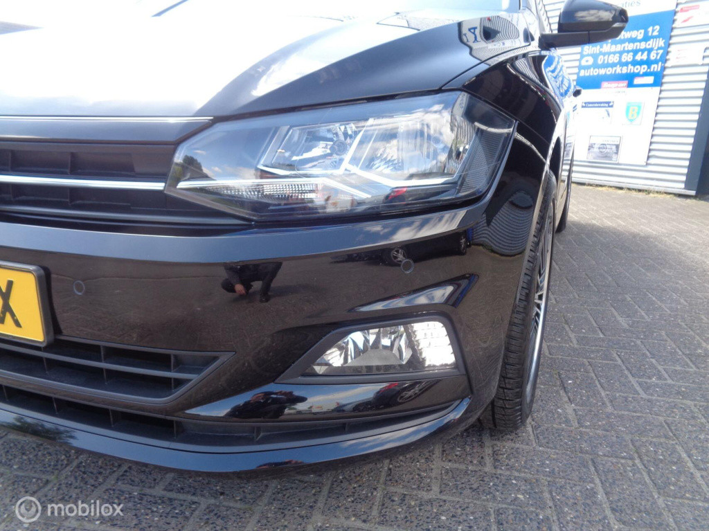Volkswagen Polo 1.0 tsi beats/airco/pdc/carplay/17''lm velgen/led