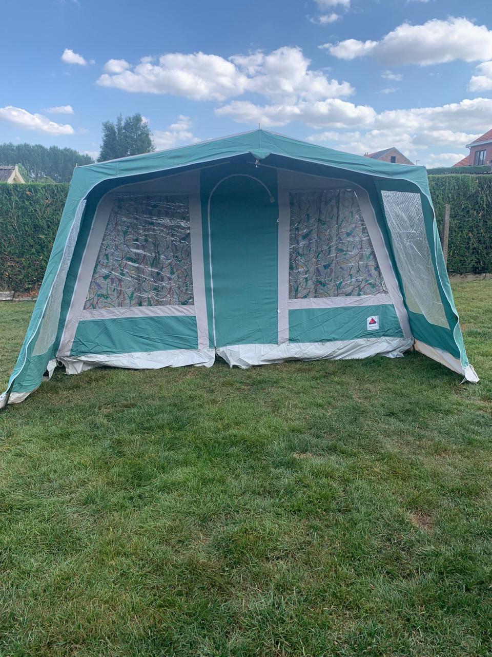 Grote 4 persoons Dorema bungalow tent