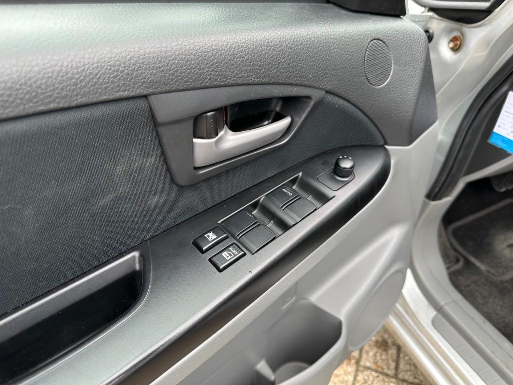 Suzuki Sx4 1.6 exclusive automaat airco hoge zit!