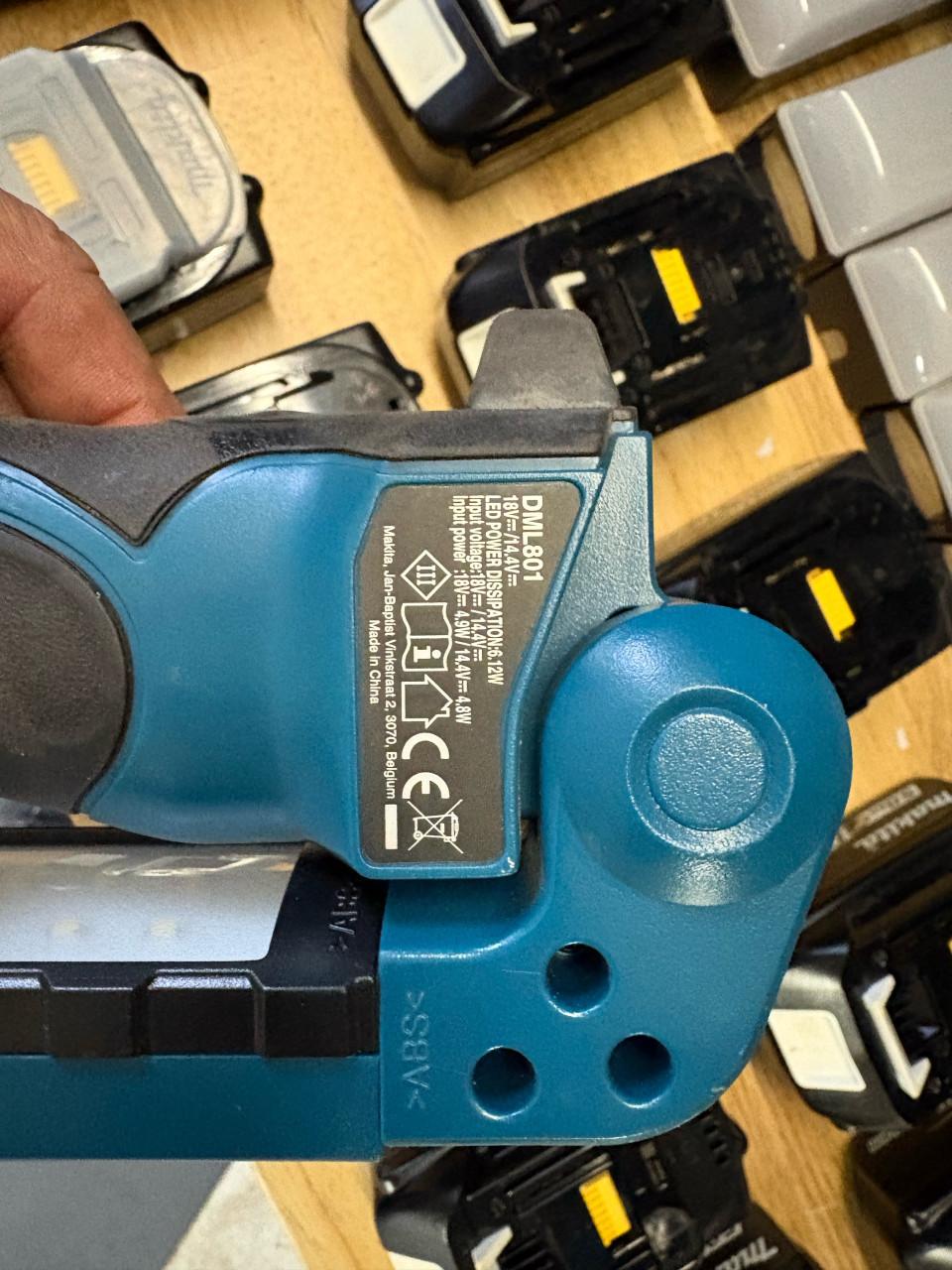 Makita Led lampen set 6x incl accu,s (zgan!)