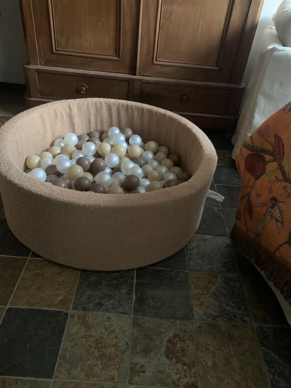 Ballenbak met ballen