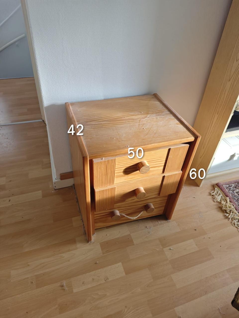 Dressoir met 2 nachtkastjes