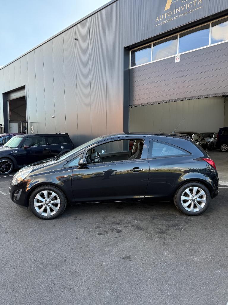 Opel Corsa 1.2-16v anniversary edition - airco