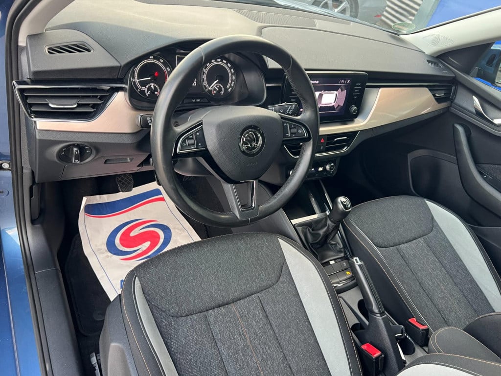 Skoda Kamiq 1.5 tsi act business edition, 150 pk, achteruitrijcamera enz...