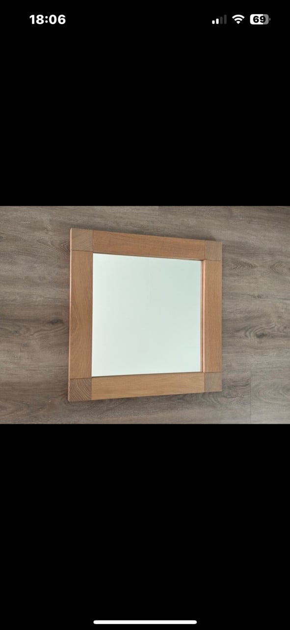 Massief eiken meubels + moderne verlichting
