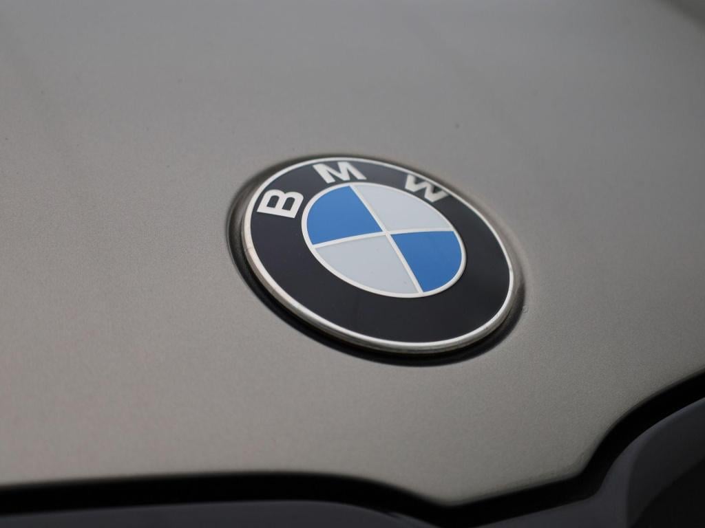 BMW 3-serie touring 330e high executive | m-sport | automaat | lmv | naviga