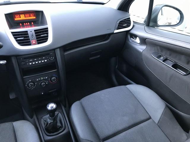 Peugeot 207 1.4 - v e r k o c h t