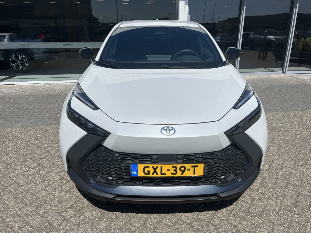 Toyota C-hr | demo | 1.8 hybr 140 first edition