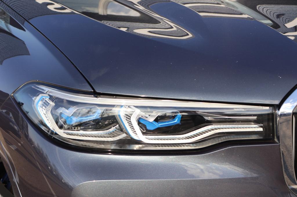 BMW X7 xdrive40i 6p. l 340 pk l panodak skylounge l laser l head-up l 3500 