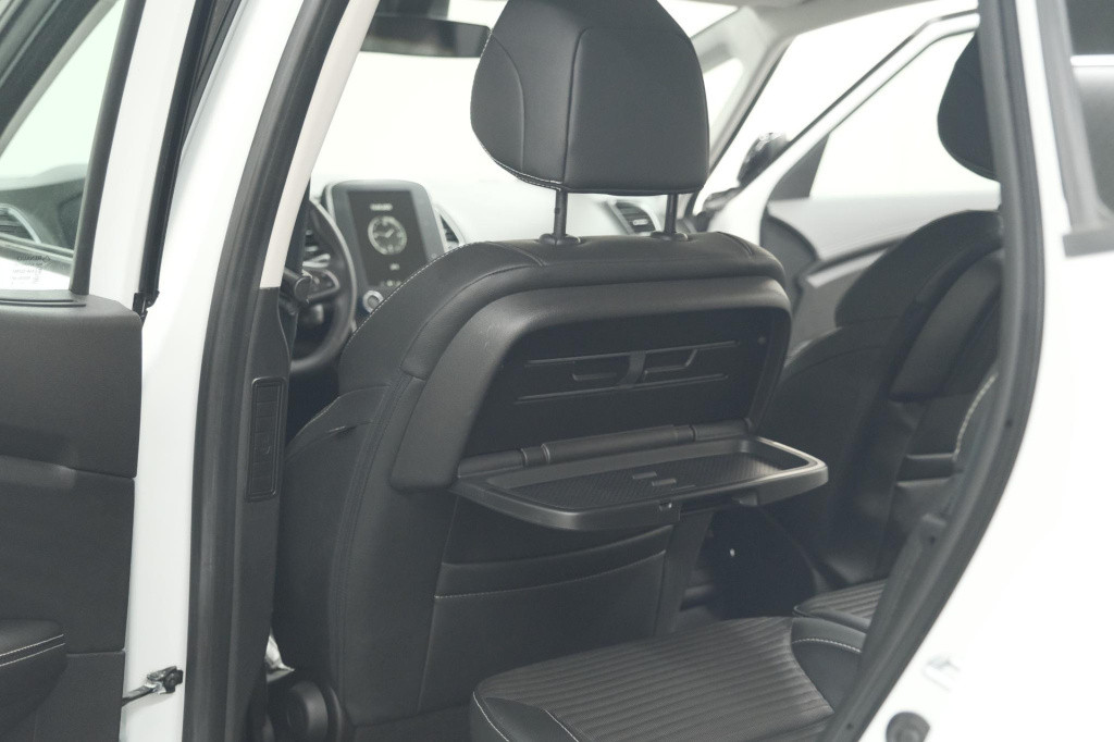 Renault Scenic tce 140 bose | trekhaak | camera | dodehoekdetectie | naviga
