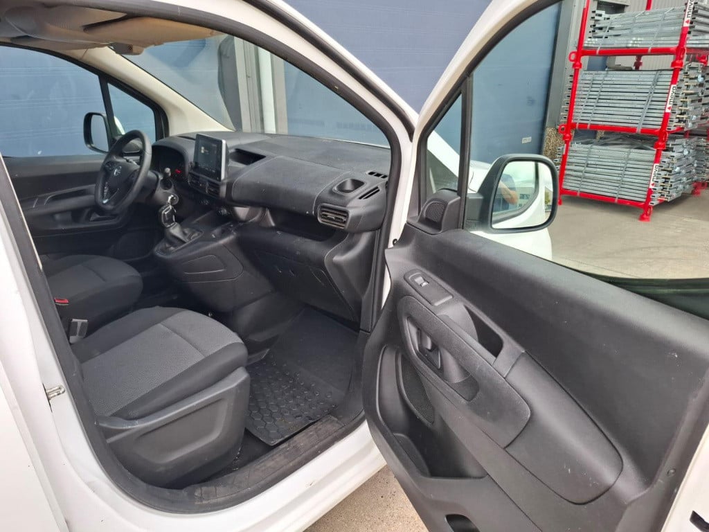 Opel Combo 1.6d l1h1 edition airco / cruise controle / navi / imperial / tr