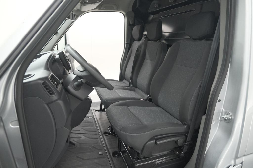 Opel Movano 2.3 turbo l2h2 dc | trekhaak | camera | navigatie | climate con