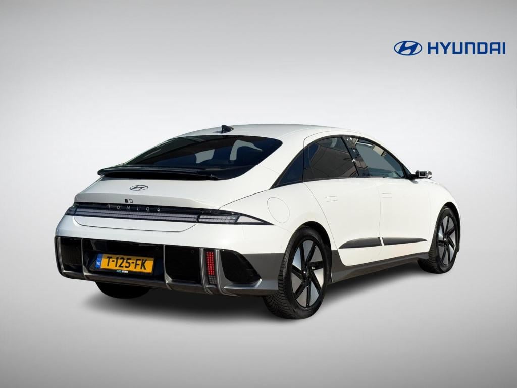 Hyundai Ioniq 6 lounge 77.4 kwh soh 97% + camera buitenspiegels!