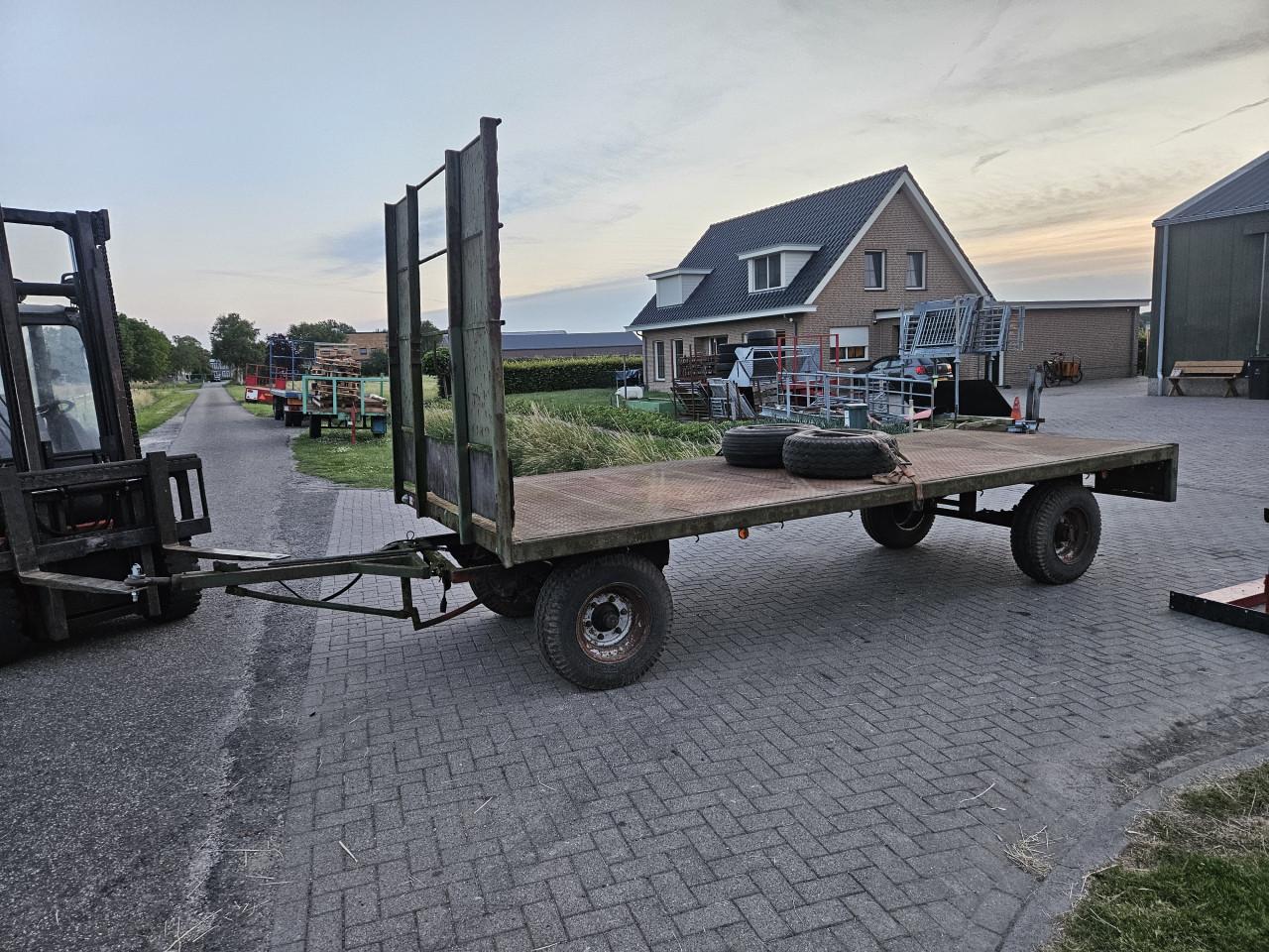 Platte landbouw wagen