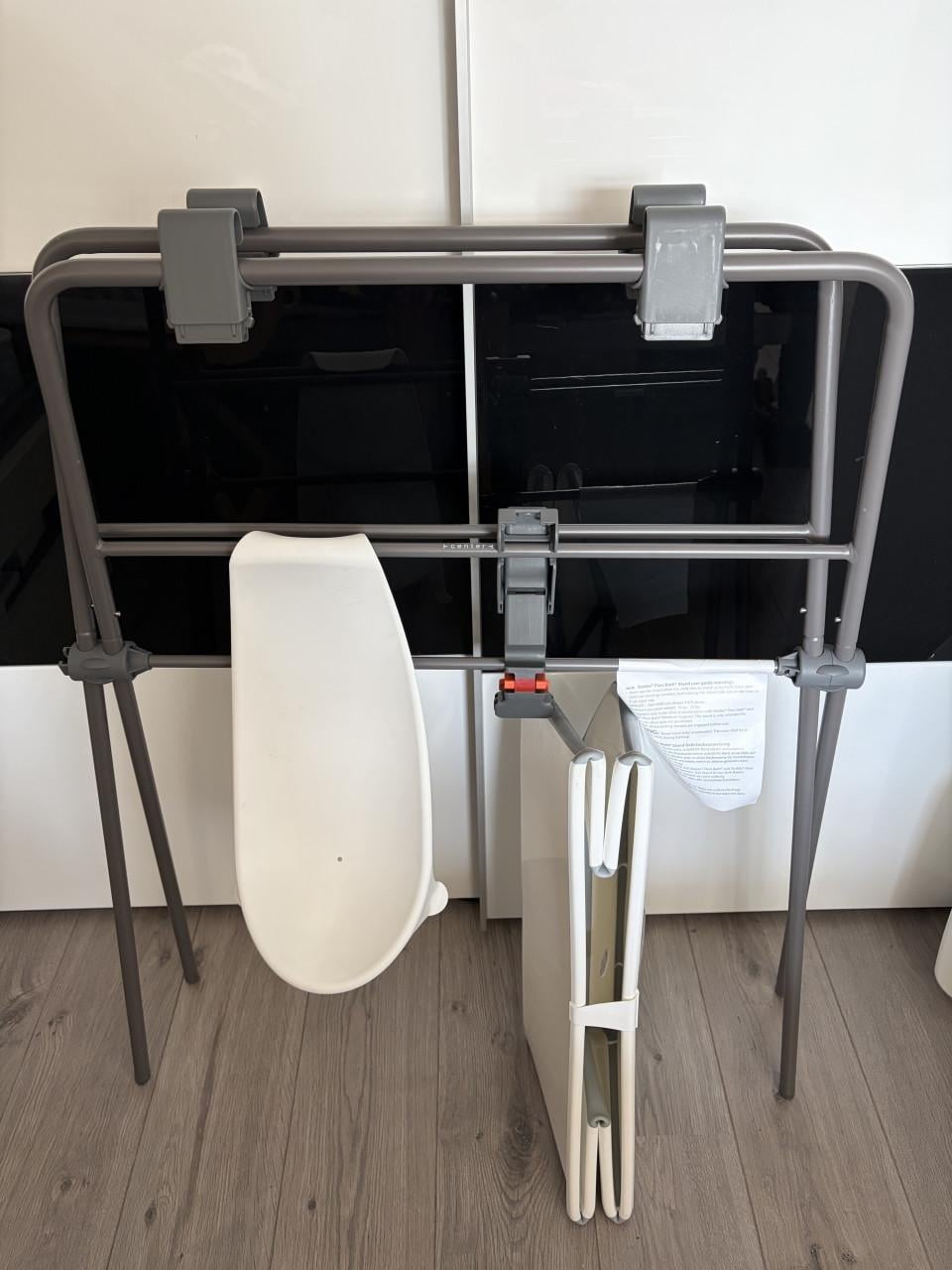 Stokke flexibad opvouwbaar babybad met standaard en newborn inzet