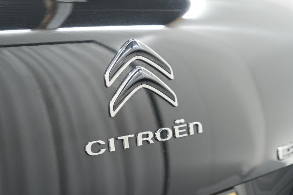 Citroen C3 Aircross puretech 130 eat6 max | camera | navigatie | apple carp
