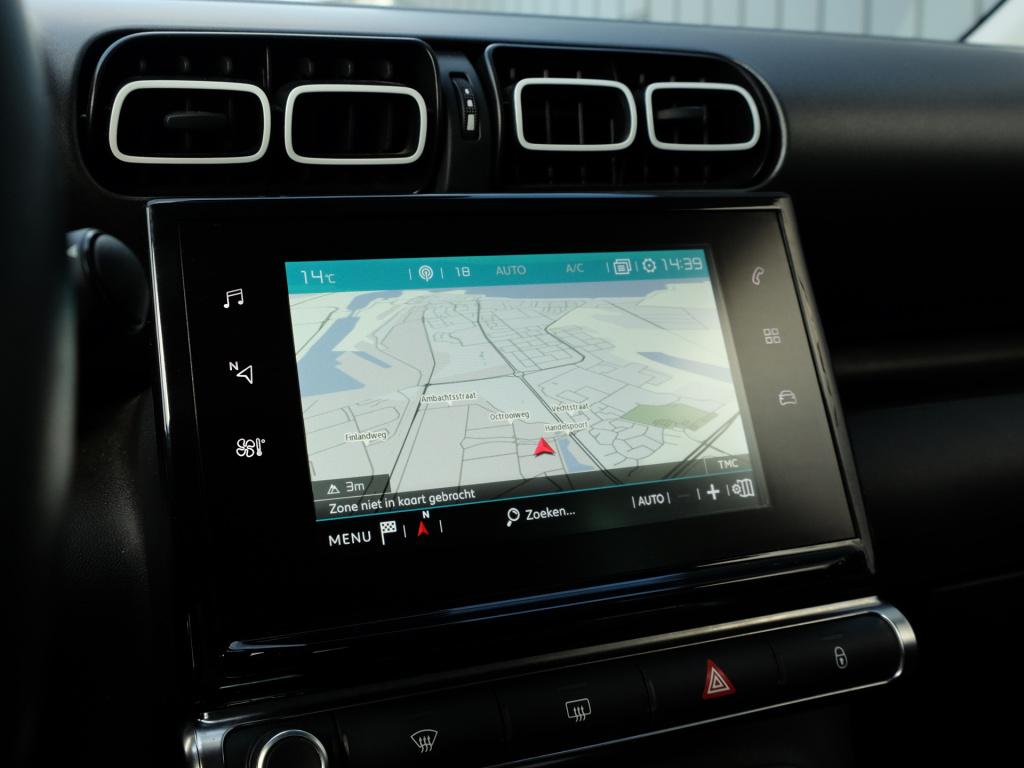 Citroen C3 Aircross 1.2 puretech 110pk shine | navigatie| parkeer sensoren 