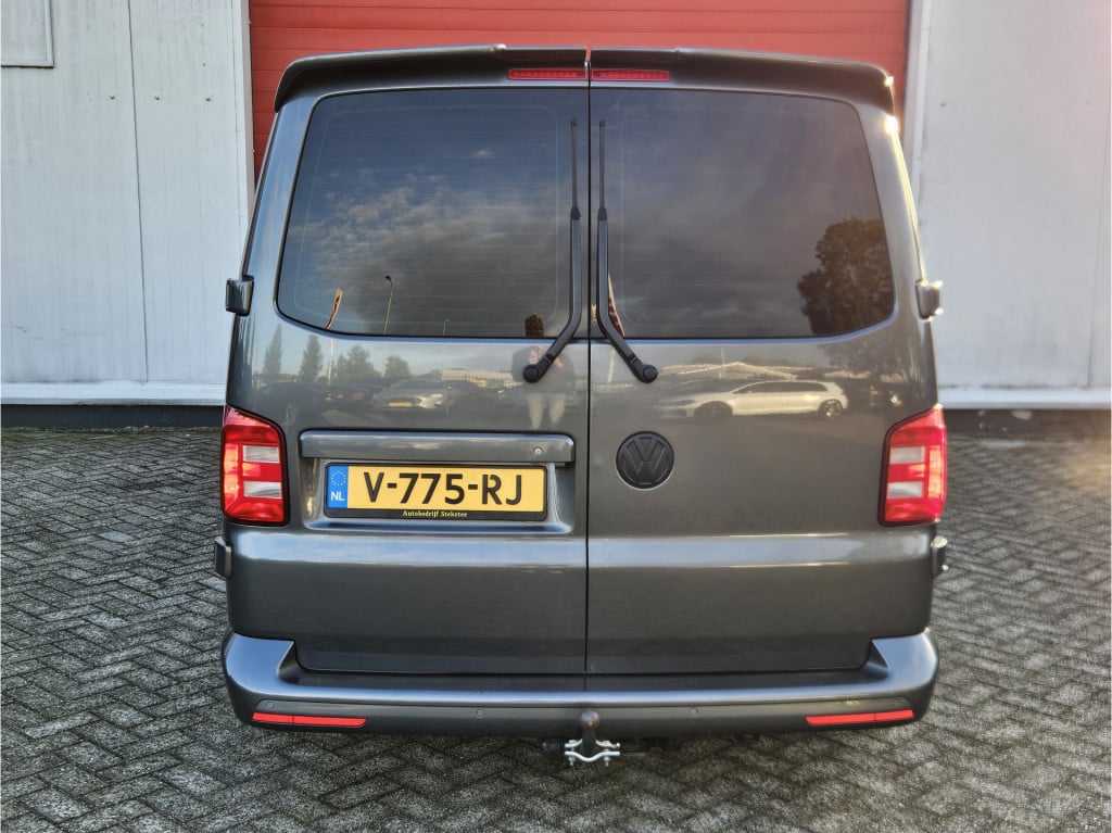 Volkswagen Transporter 2.0 tdi l2h1 dc highline | custom interior | acc