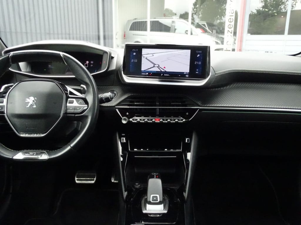 Peugeot 208 1.2 puretech gt-line automaat | pano | stoelverwarming