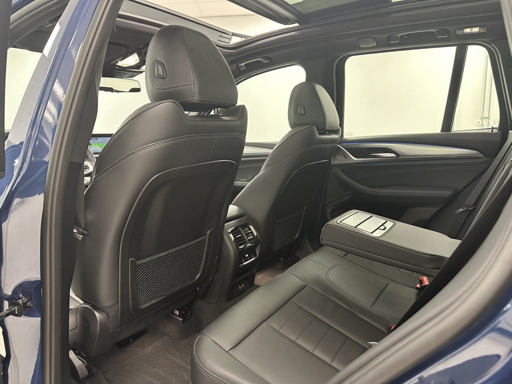 BMW X3 xdrive30e m-sport | 360 camera | panoramadak | head-up-display |