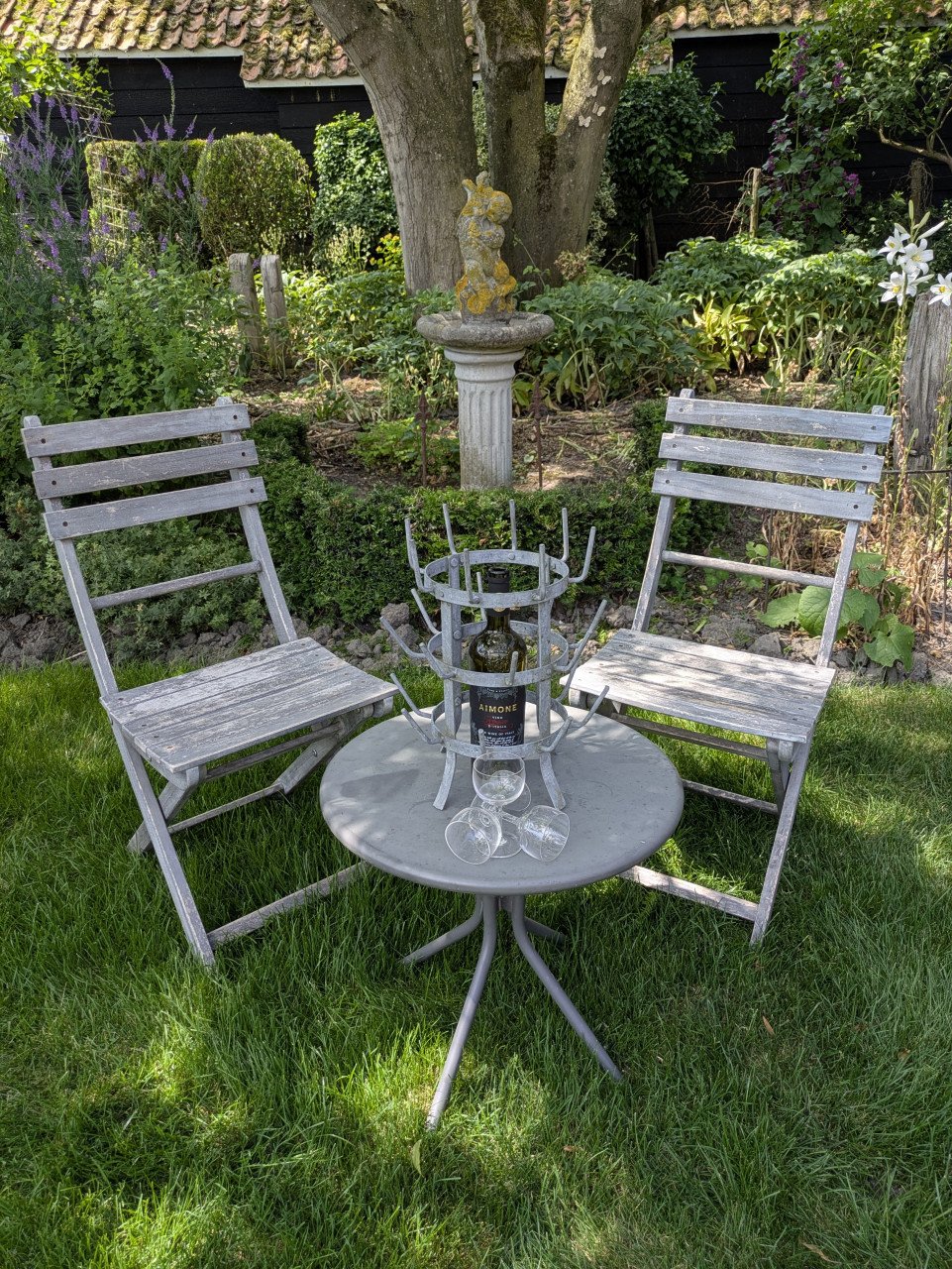 2 houten Bistro stoelen met tafel